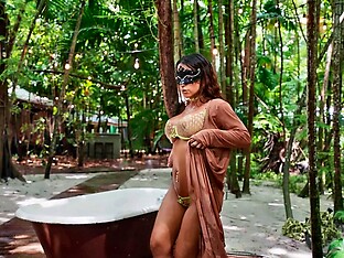 Miss Lexa Is A Powerhouse